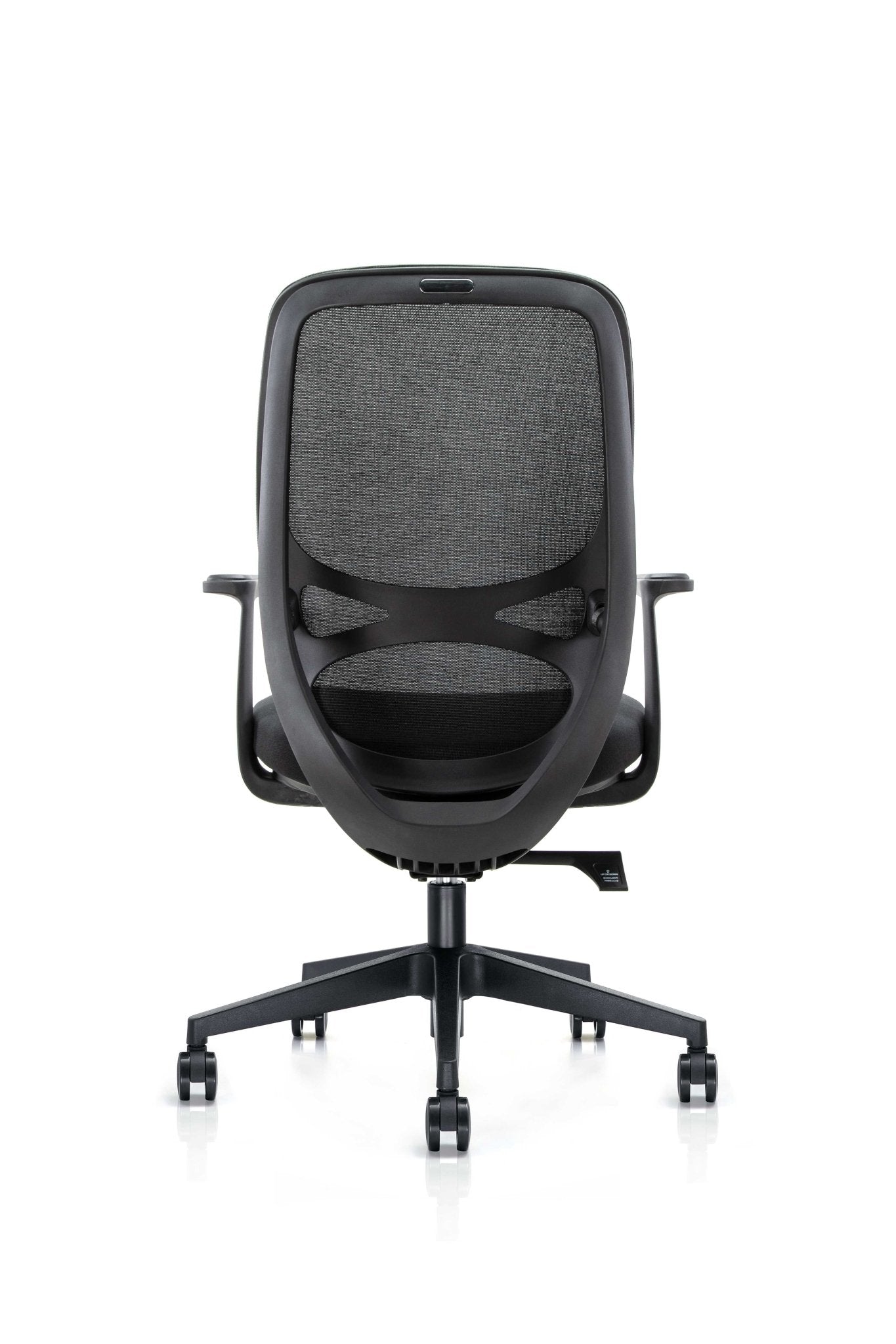 Rückansicht eines schwarzen ergonomischen Bürodrehstuhls mit atmungsaktivem Netzrücken, stabiler Rückenrahmenkonstruktion, festen Armlehnen sowie fünfarmigem Fußkreuz mit Rollen für den professionellen Büroarbeitsplatz - Office Möbel