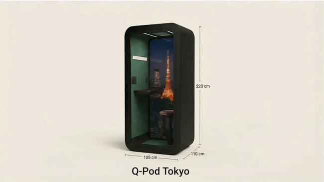 Schallisolierte Telefonkabine für moderne Großraumbüros, inklusive Tisch und Beleuchtung.